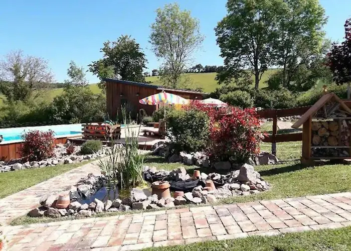 Du Poil à La Plume *